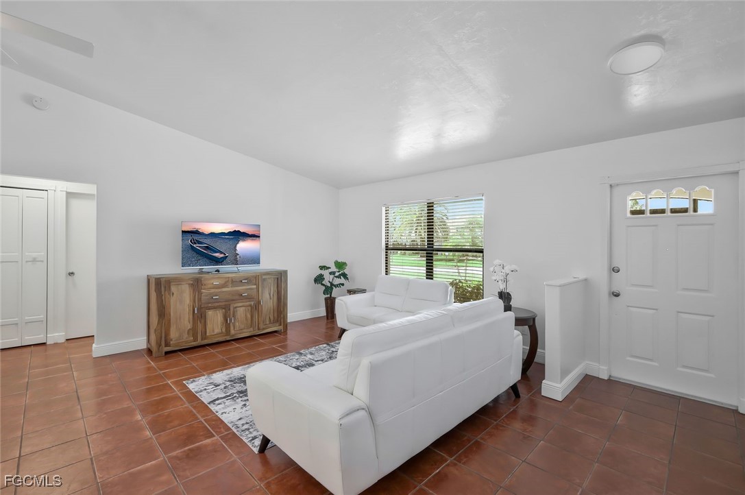 4131 SW 1st Place