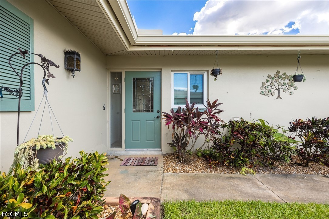 5585 Hamlet Lane