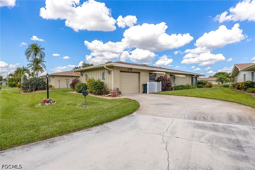 5585 Hamlet Lane