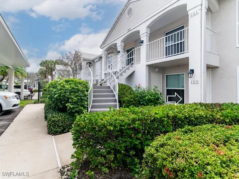 828 Gulf Pavilion Drive S Unit 105, Naples, FL 34108 - MLS#: 225034046