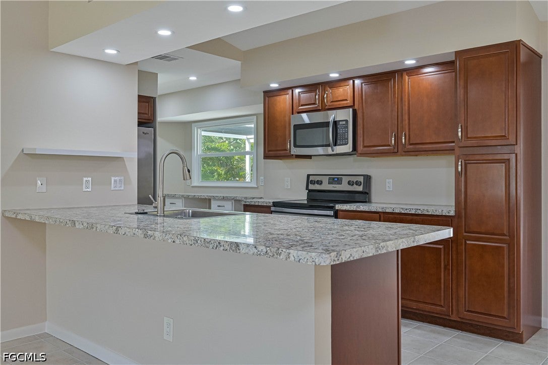 915 SW 31st Terrace