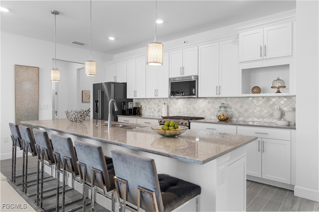 42363 Edgewater Drive