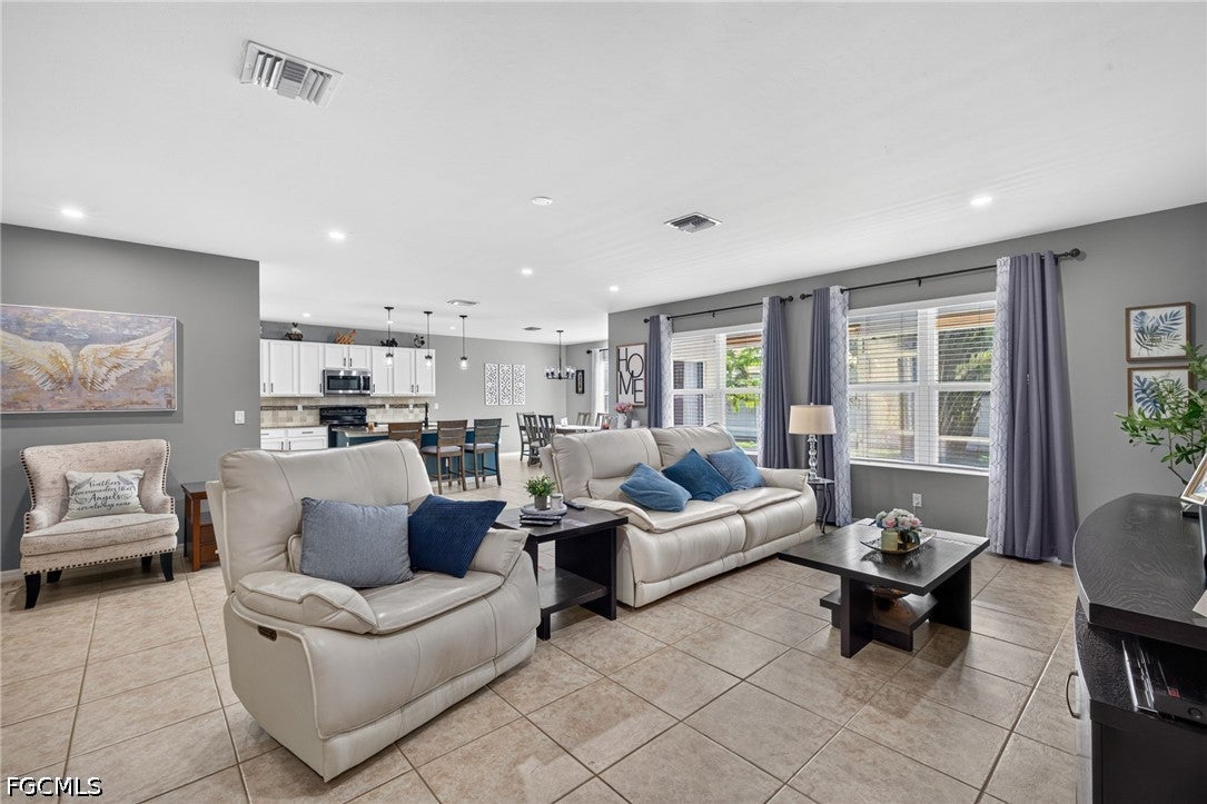 4630 SW 16th Place