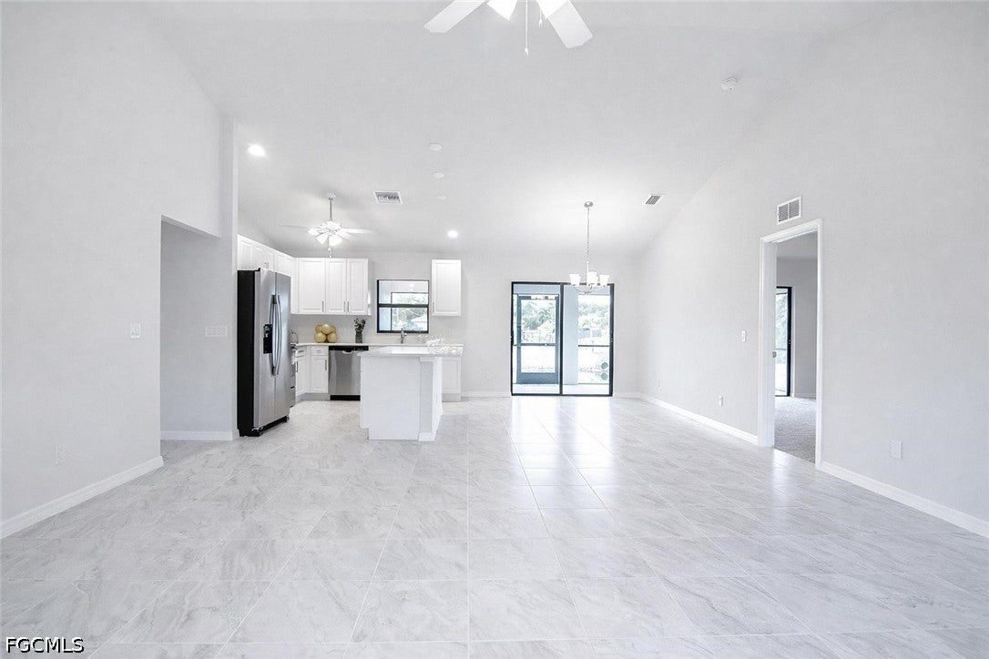 3594 NE 9th Place
