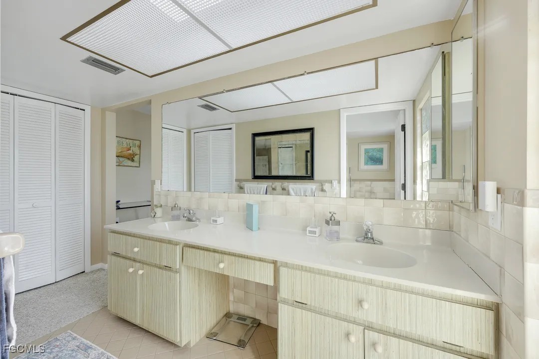 Cape Coral, Florida, 33914, United States, 3 Bedrooms Bedrooms, ,2 BathroomsBathrooms,Residential,Active,1996305
