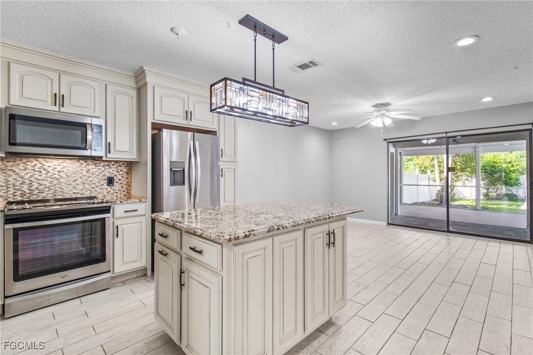 17404/17400 Dumont Drive