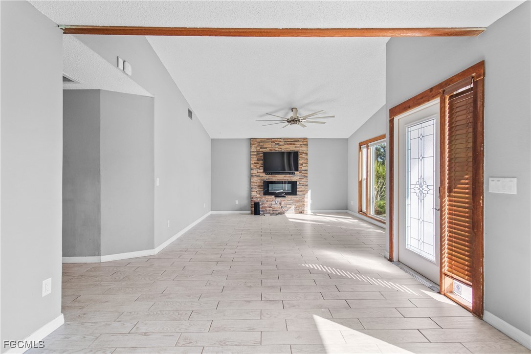 17404/17400 Dumont Drive