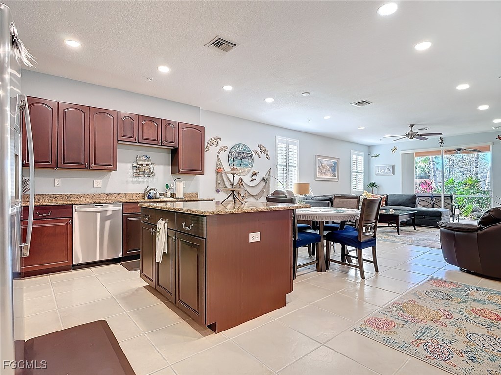 9631 Spanish Moss Way 3911