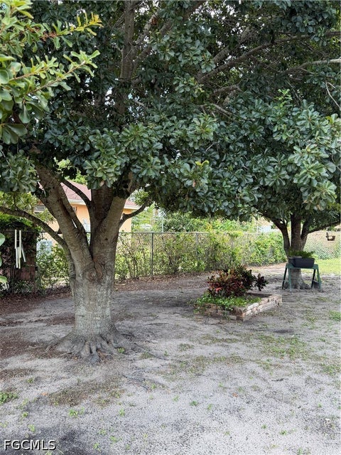 Tiny photo for 725 S Berner Road, Clewiston, FL 33440 (MLS # 2026036665)