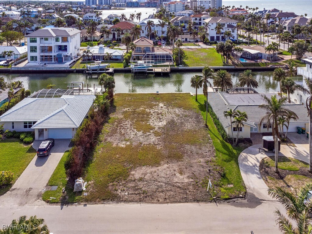 112 Seabreeze Avenue