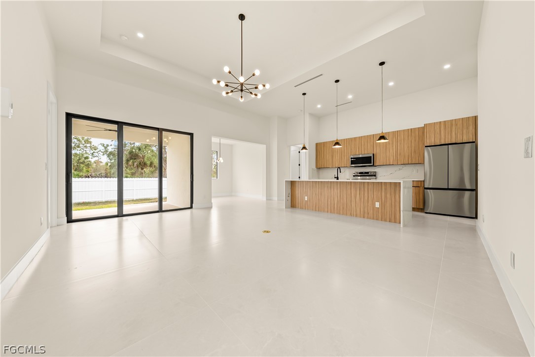860 Nimitz Boulevard