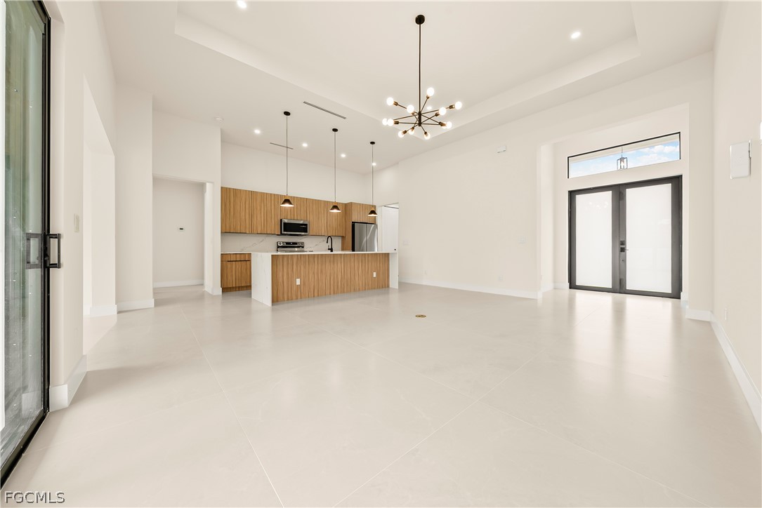 860 Nimitz Boulevard