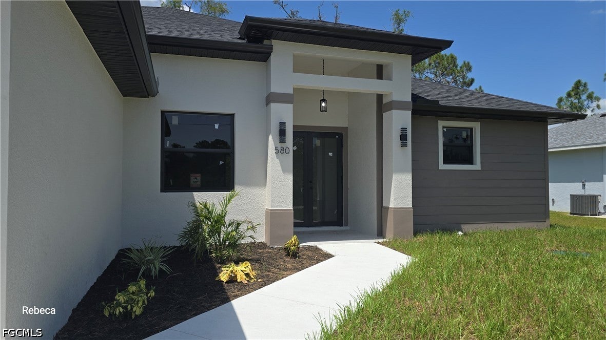 580 WOODVIEW Drive