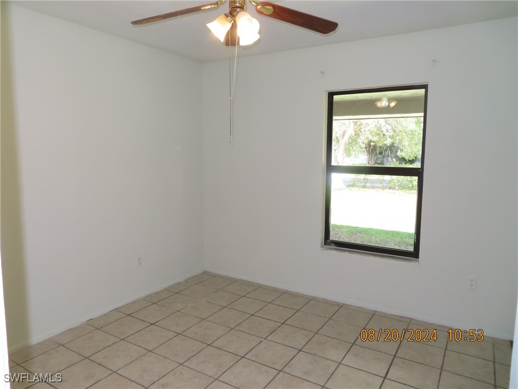 4002 S Edgewater Circle
