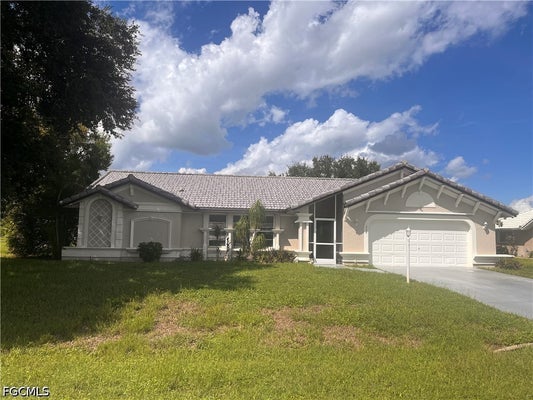 536 WHISPERING WIND BND, LEHIGH ACRES, FL 33974 - Image 7665d6cd841d596d610f00fecd83463e/1906446372