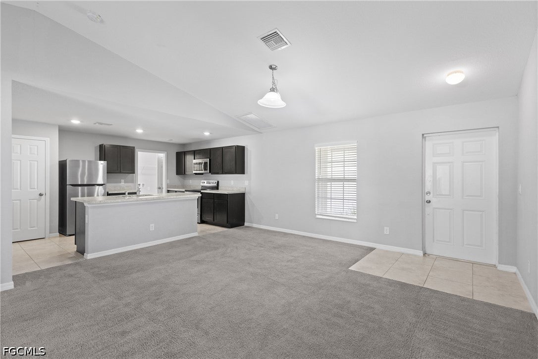 4137 NE 14th Place