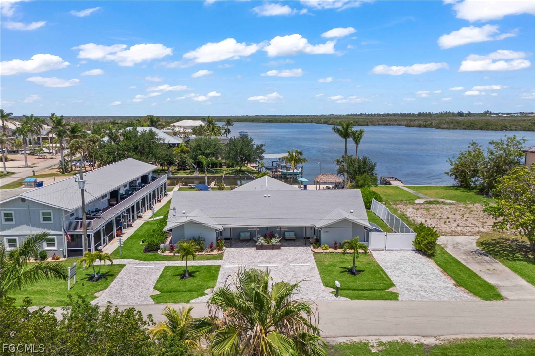 12200/12210 Shoreview Drive