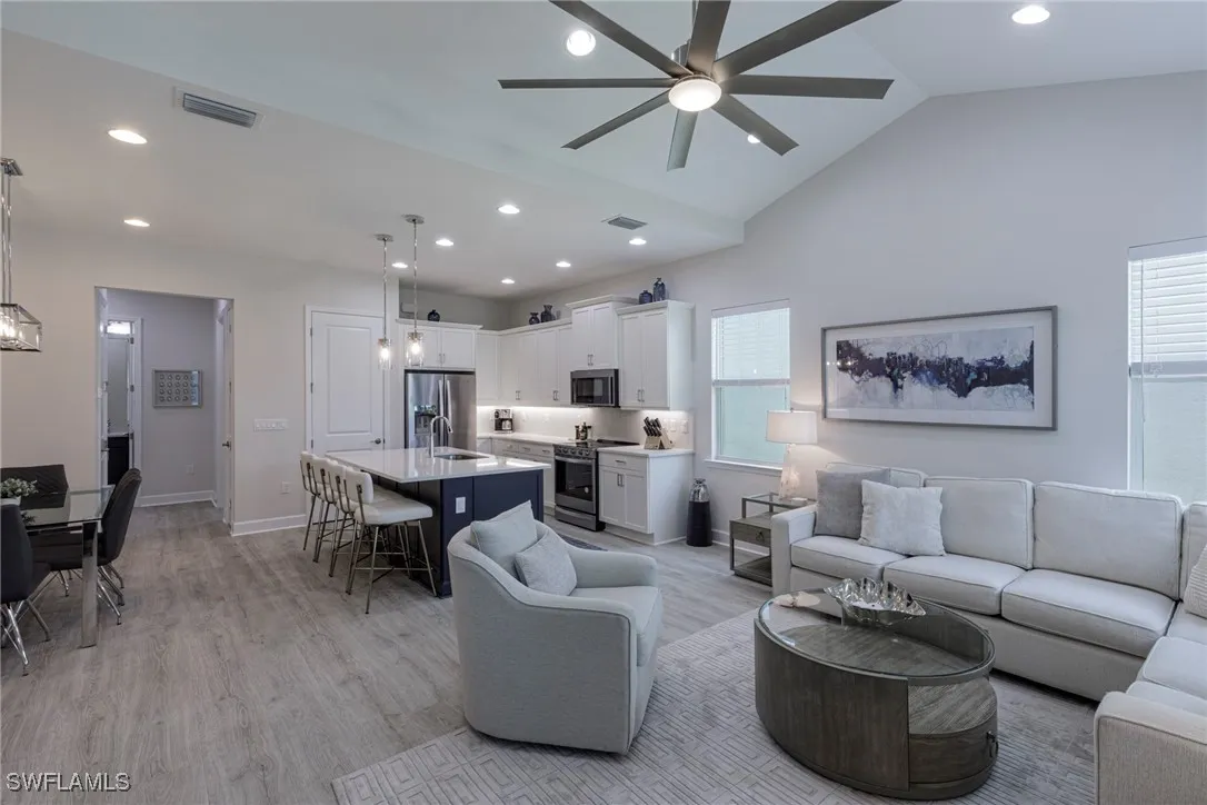 Naples, Florida 34113, United States, 2 Bedrooms Bedrooms, ,2 BathroomsBathrooms,Residential,Active,234064