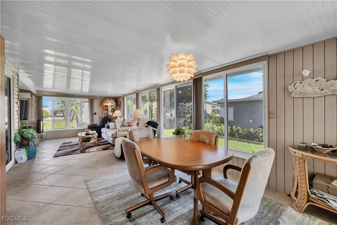 10482 Winchester Court