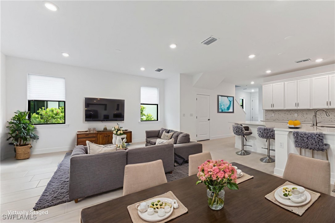 4286 Sonoma Oaks Circle