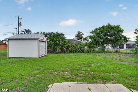 Tiny photo for 827 SW 29th Terrace, Cape Coral, FL 33914 (MLS # 2026026772)