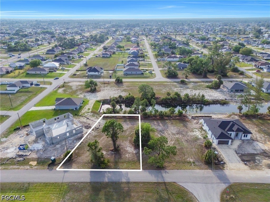 3440 NE 17th Place