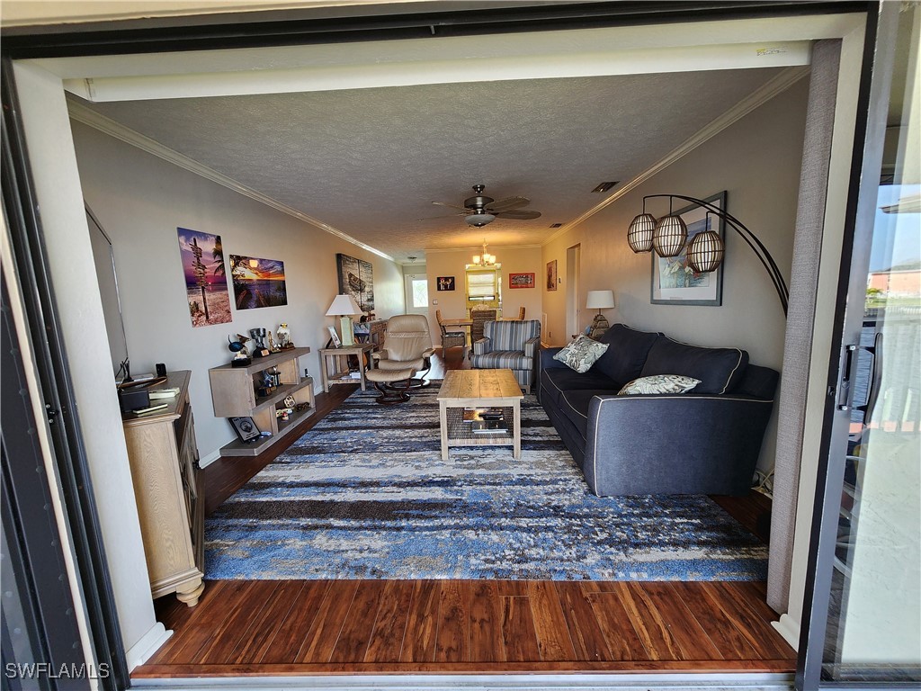 4515 Country Club Boulevard 204