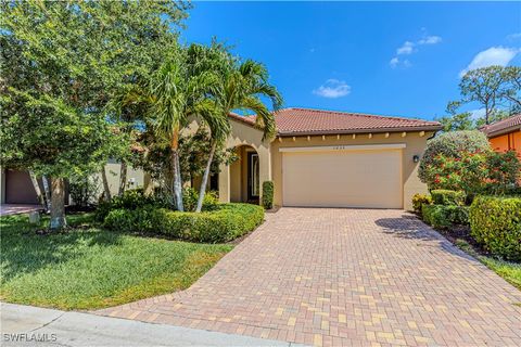 1233 Manado Drive Naples FL 34113