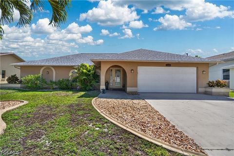 Photo of 4005 SW 27th Avenue, Cape Coral, FL 33914 (MLS # 2026018722)
