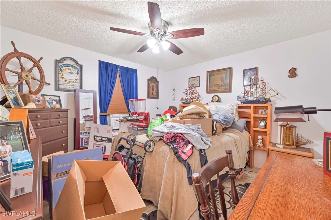 North Fort Myers, Florida 33917, United States, 6 Bedrooms Bedrooms, ,4 BathroomsBathrooms,Residential,Active,42498