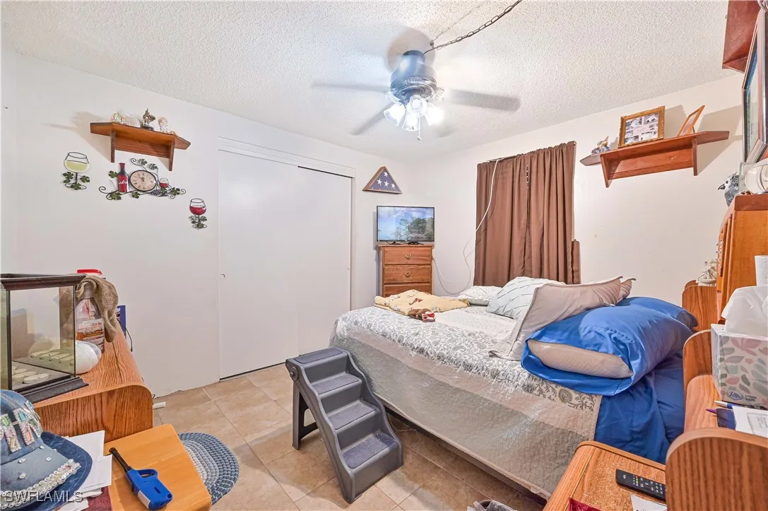 North Fort Myers, Florida 33917, United States, 6 Bedrooms Bedrooms, ,4 BathroomsBathrooms,Residential,Active,42498