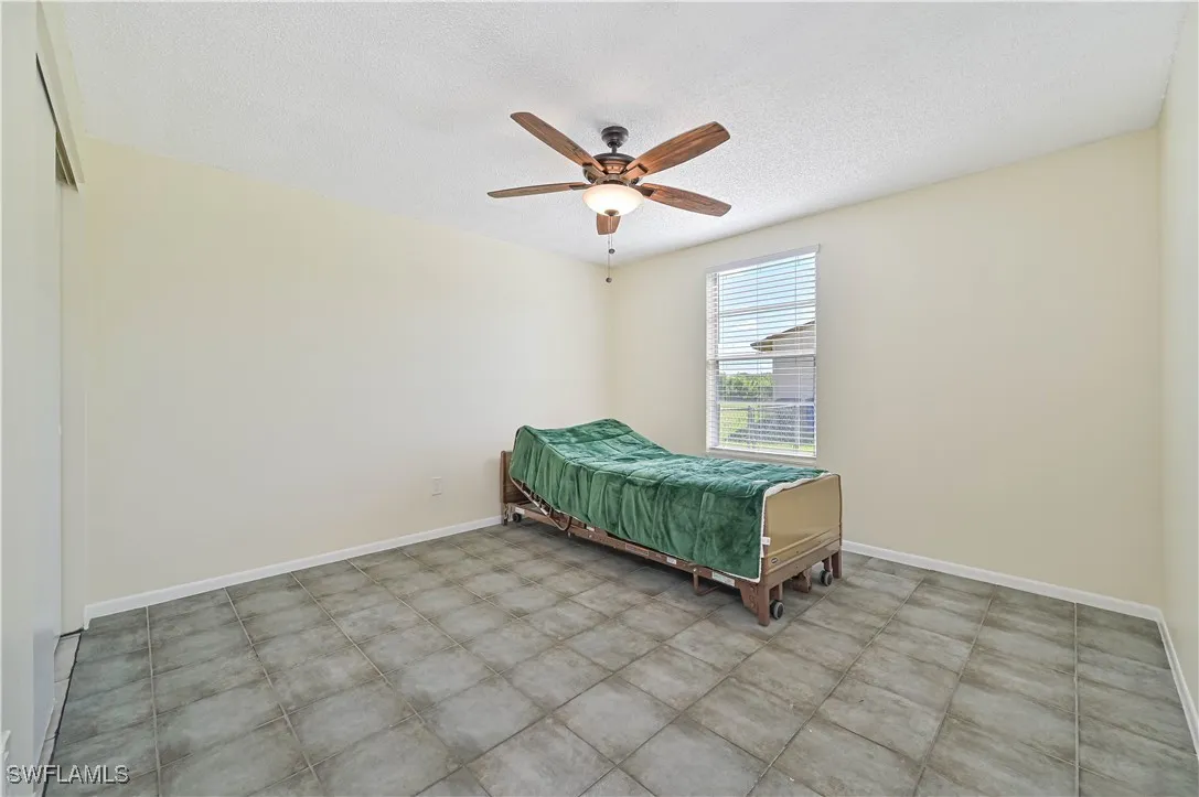 North Fort Myers, Florida 33917, United States, 6 Bedrooms Bedrooms, ,4 BathroomsBathrooms,Residential,Active,42498