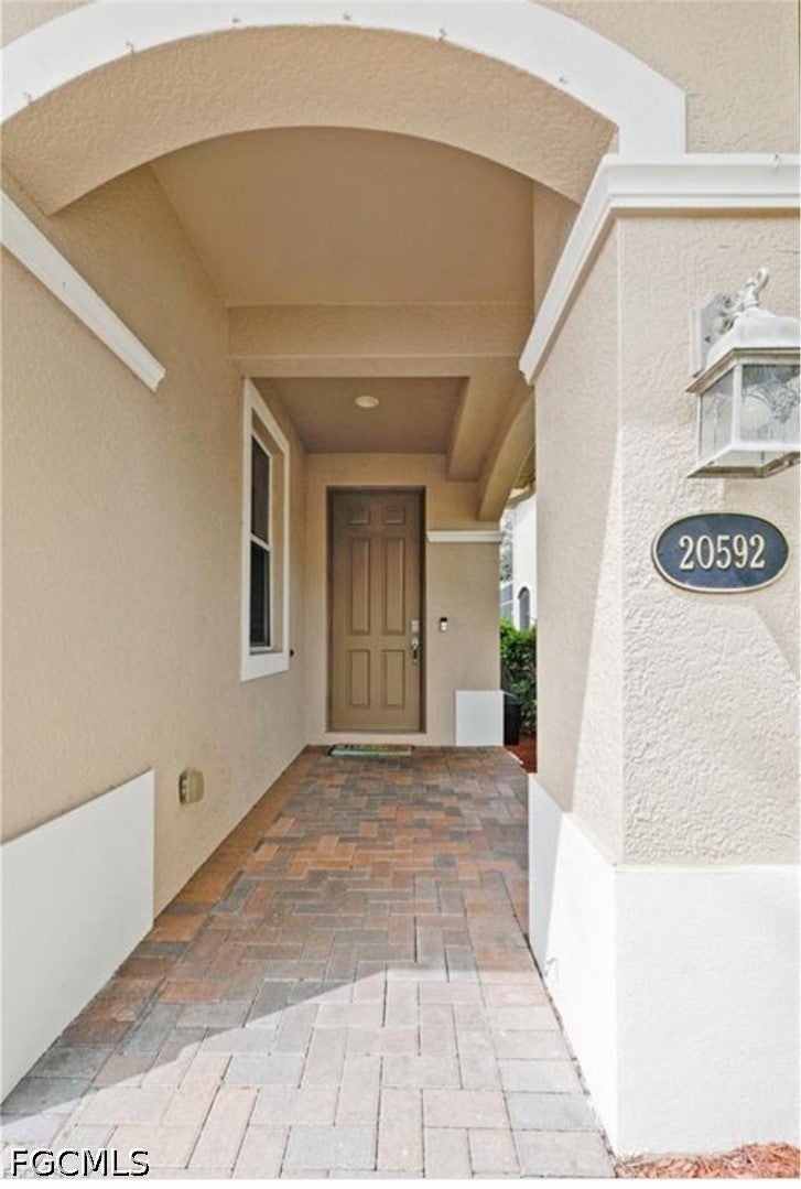 20592 Larino Loop