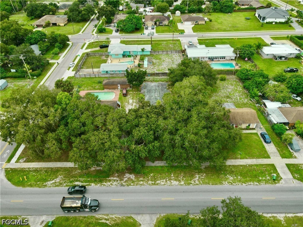 1003 New Market Road W