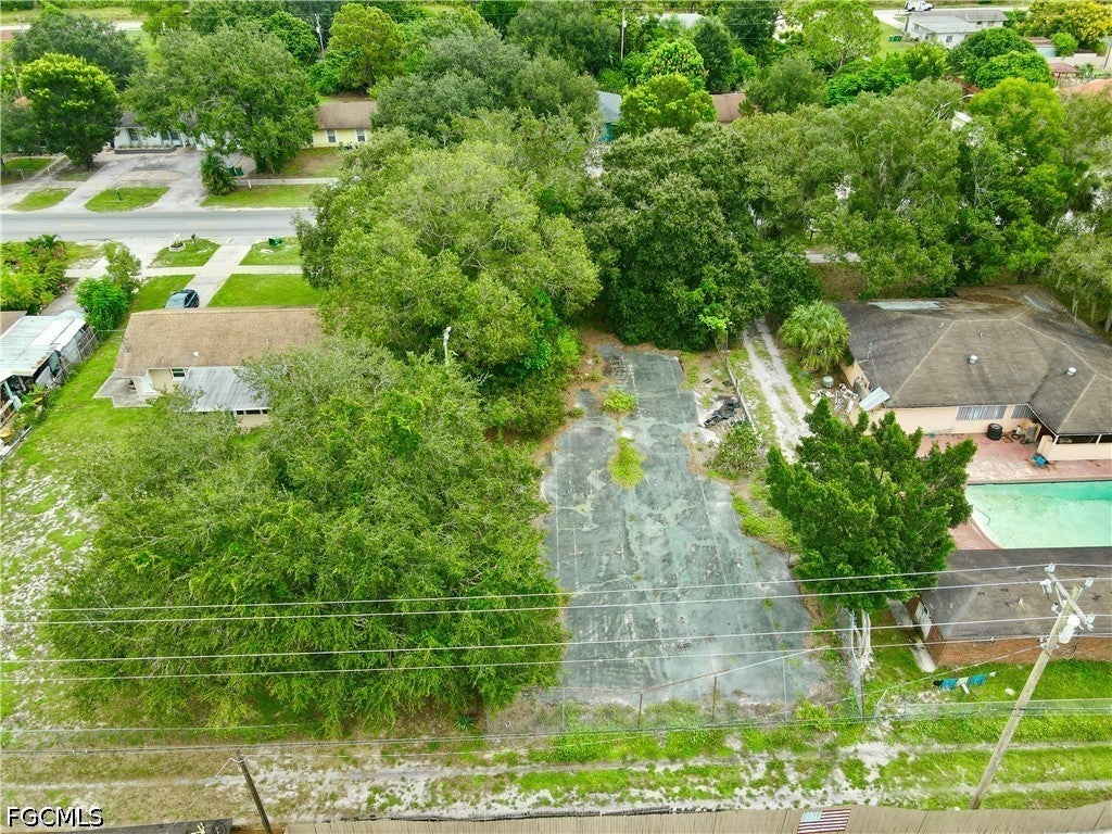 1003 New Market Road W
