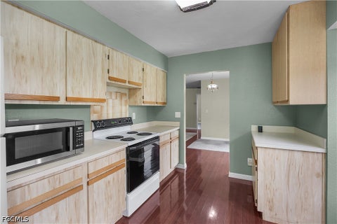 Tiny photo for 21680 N River Road, Alva, FL 33920 (MLS # 2026030615)
