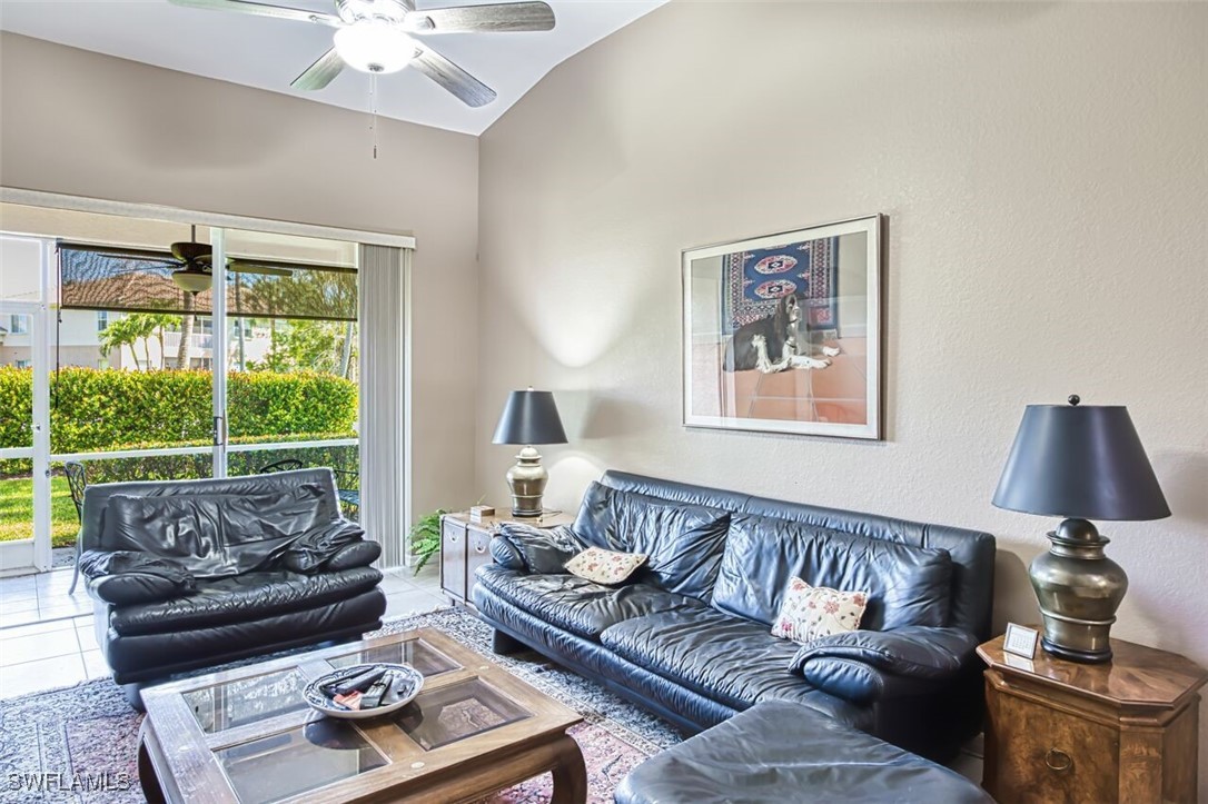 7840 Lake Sawgrass Loop 4013