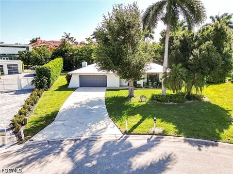 Tiny photo for 14958 Bonaire Circle, Fort Myers, FL 33908 (MLS # 2026016479)