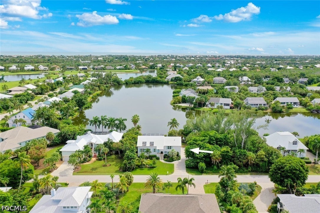 9015 Mockingbird Drive
