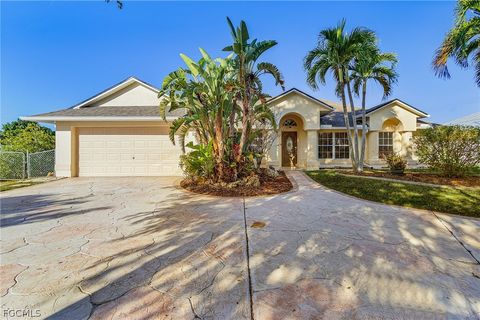 2236 SE 11th Place Cape Coral FL 33990