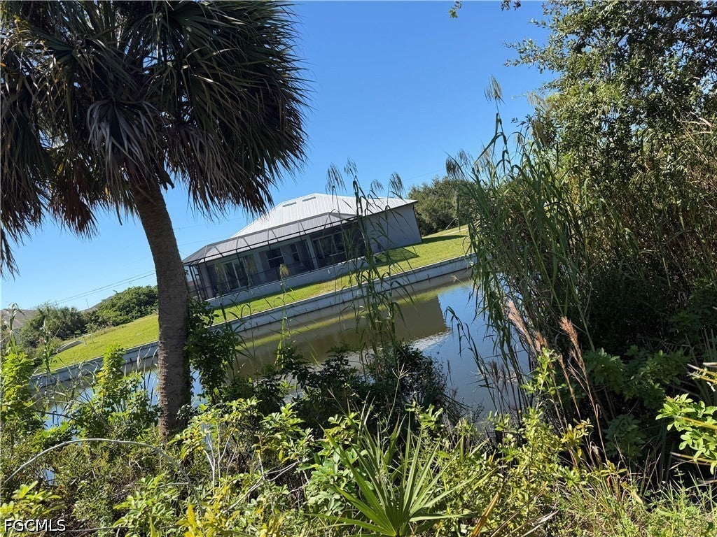 1906 NW 30th Place