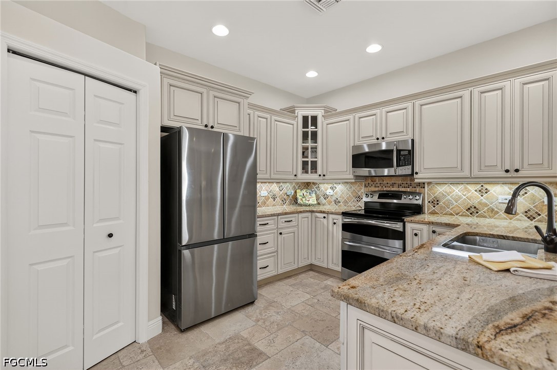 8839 Middlebrook Drive