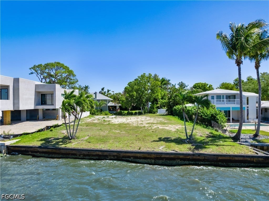 1204 Alhambra Drive