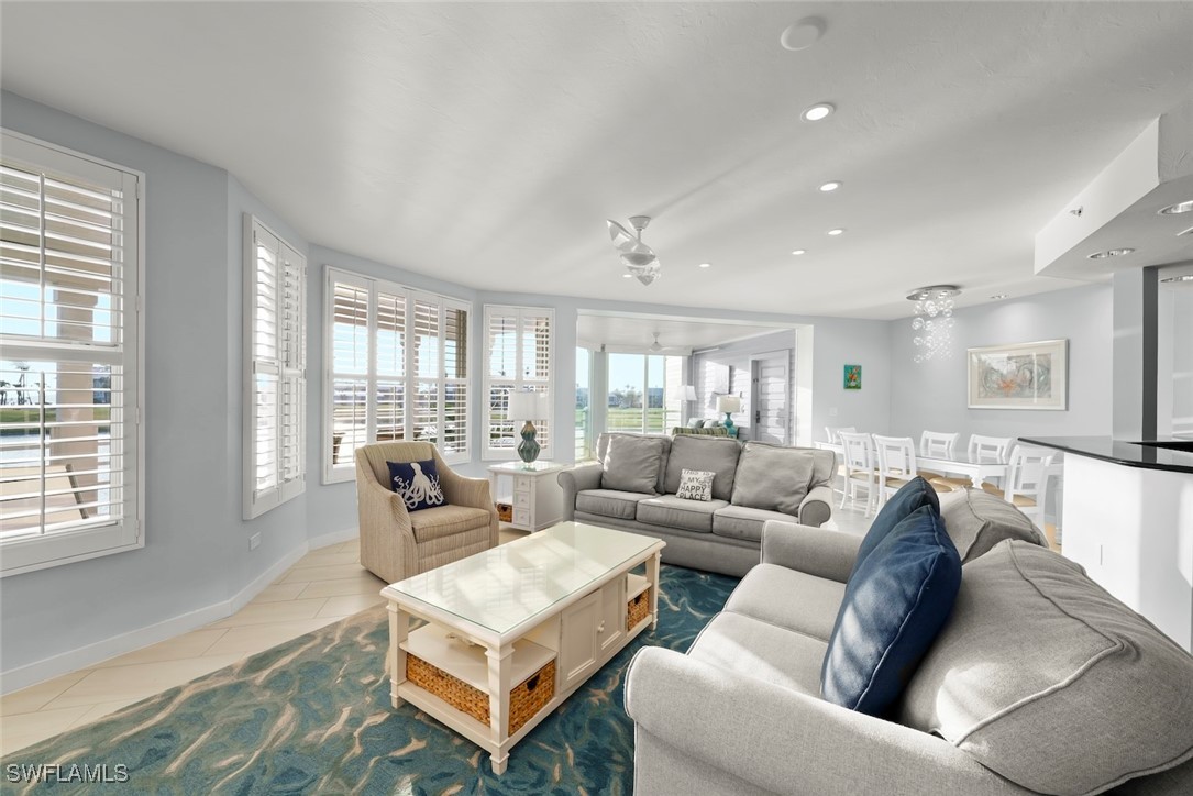 1655 Lands End Village