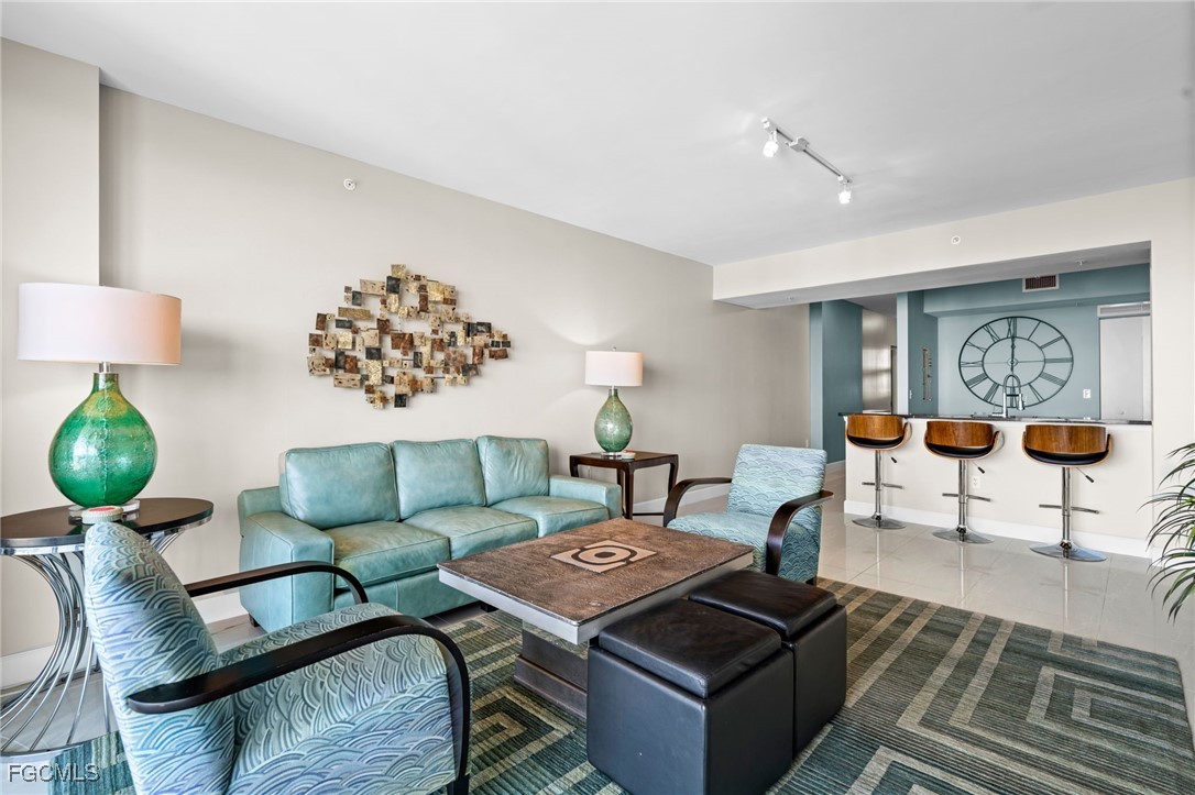 3000 Oasis Grand Boulevard 2402