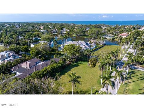 2433 Lantern Lane Naples FL 34102