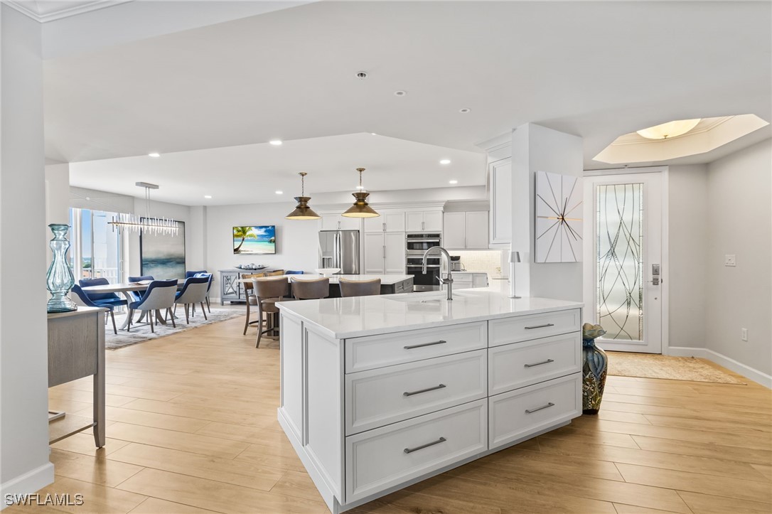 14250 Royal Harbour Court 913
