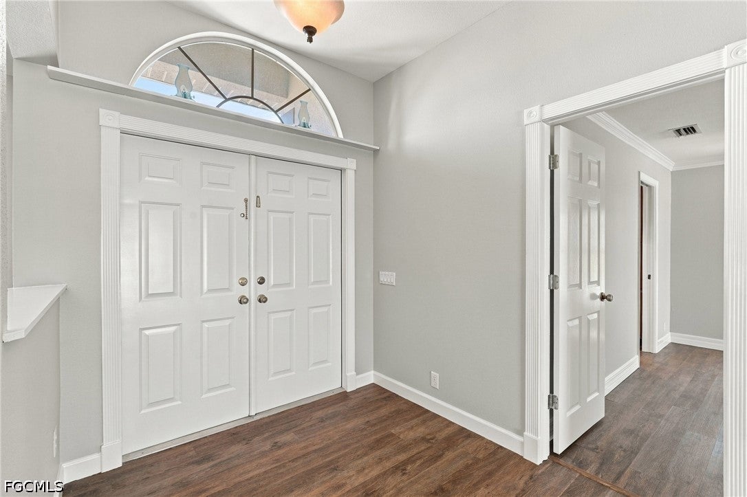 3914 SW 25th Court