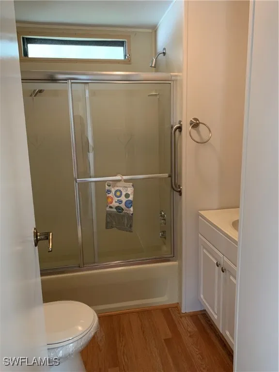 Naples, Florida 34104, United States, 2 Bedrooms Bedrooms, ,2 BathroomsBathrooms,Residential,Active,254981