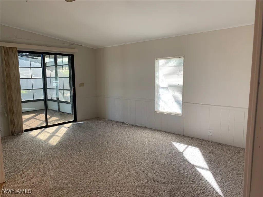 Naples, Florida 34104, United States, 2 Bedrooms Bedrooms, ,2 BathroomsBathrooms,Residential,Active,254981